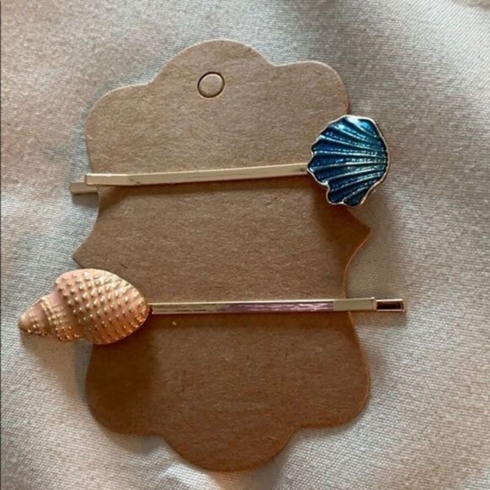 Enamel sea shell hair pins